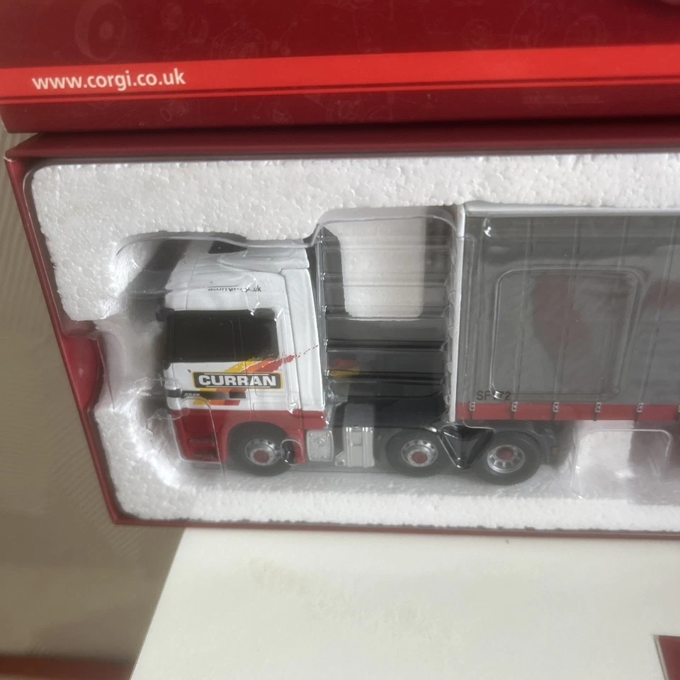 CORGI 1:50 MERCEDES BENZ  CC13811 (D CURRAN TRANSPORT) with cert 0002/3100 - Image 2 of 4