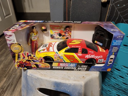 Vtg TOYBIZ 1:18 NASCAR Remote Control Car w/ Figure Terry Labonte #5 Kellogg's - Picture 4 of 4