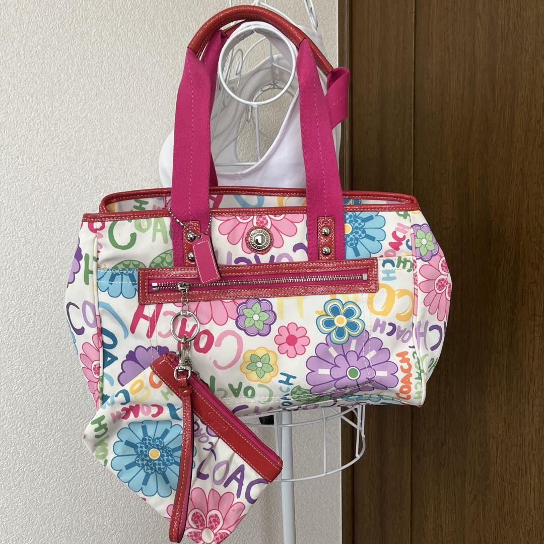 COACH floral print shoulder bag with detachable pouch in signature design PCH85V