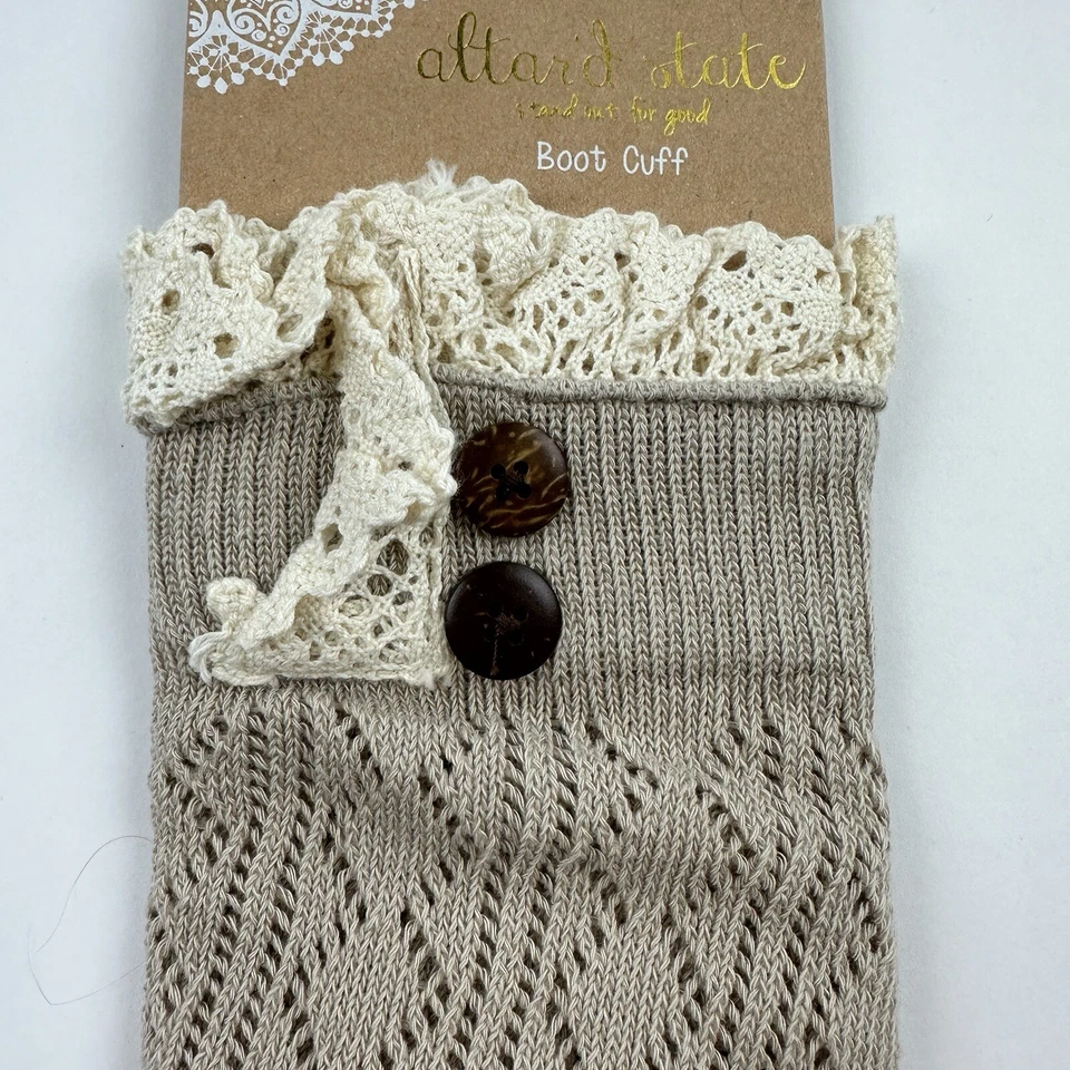 NUEVO CON ETIQUETAS Altar'd State Taupe Crochet Encaje Volantes Bota Calcetines Cable Tejido Calentadores de Piernas Foto 4 de 4