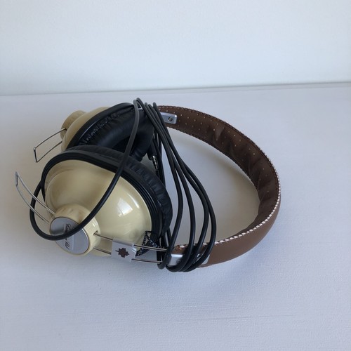 Canadian Club Whiskey Music Earphones - Picture 10 of 10