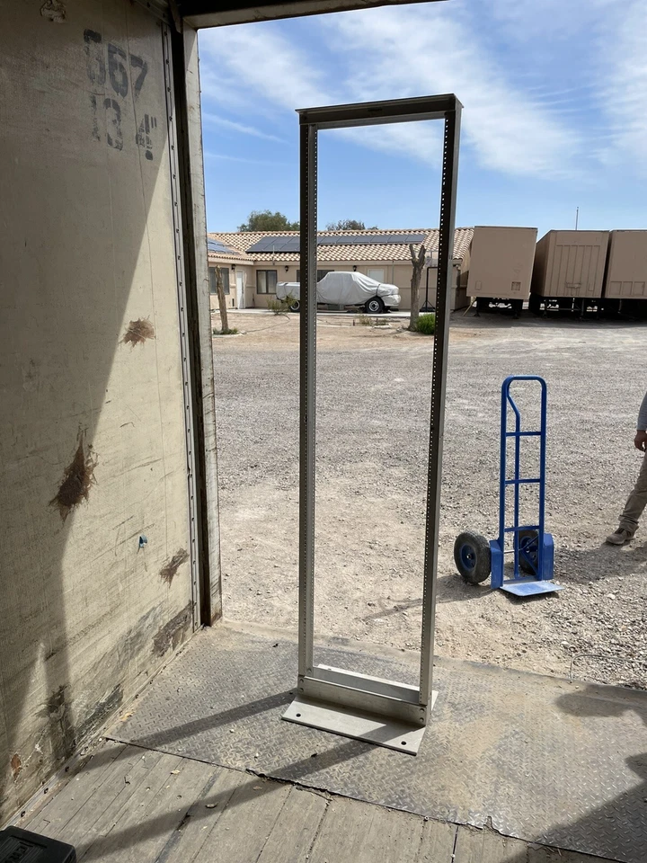 Motorola Steel Equipment Rack 9 pies Foto 2 de 4