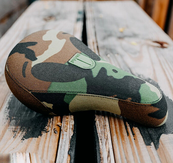 RANT BELIEVE PIVOTAL MID BMX BICYCLE SEAT ALIEN UFO SHADOW SUBROSA CAMO NEW