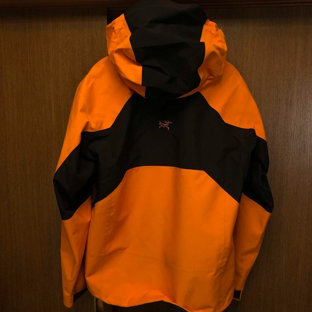 ARC'TERYX Arc’teryx Beams 35° ordine speciale Stinger Jacket arancione nero uomo taglia XS
