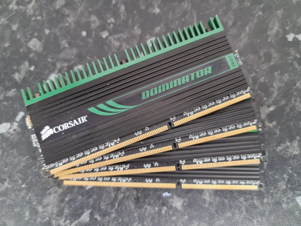 8GB Kit Corsair Dominator 4x2GB CMD8GX3M4A1333C7 1333MHz Desktop Memory EC2106 - Image 2 of 4