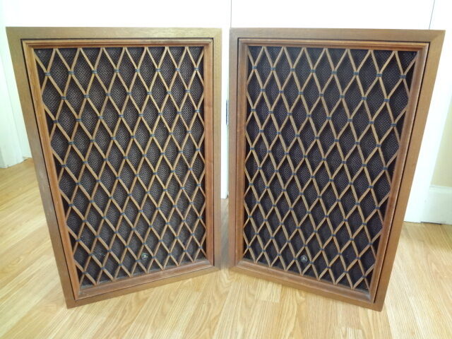 Pair of Vintage PIONEER CS-99 Speakers Original Made in Pair of Vintage PIONEER CS-99 Speakers Original Made in