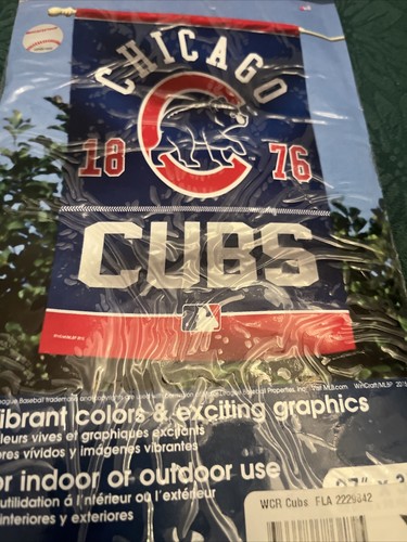 NEW MLB NL CENTRAL WIN CRAFT VERTICAL FLAG CHICAGO CUBS (CUBBIES) 27" X 37" FLAG - Picture 4 of 8