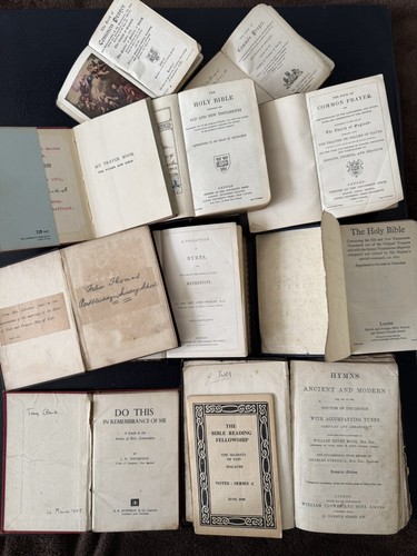 Set Of 12 Antique / Vintage Bibles 19th / 20th Century Different Sizes 2 Large