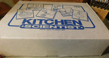 26-966 Vintage 1993 Toys to Grow On Kitchen Scientist Kit Homeschool Play Home