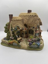 Lilliput Lane Coronation Arms L2554 British Collection 2002 Retired Cottage