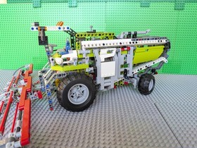 LEGO TECHNIC:  Combine Harvester / Dragster 2 in 1 (8274) - Used - Complete 