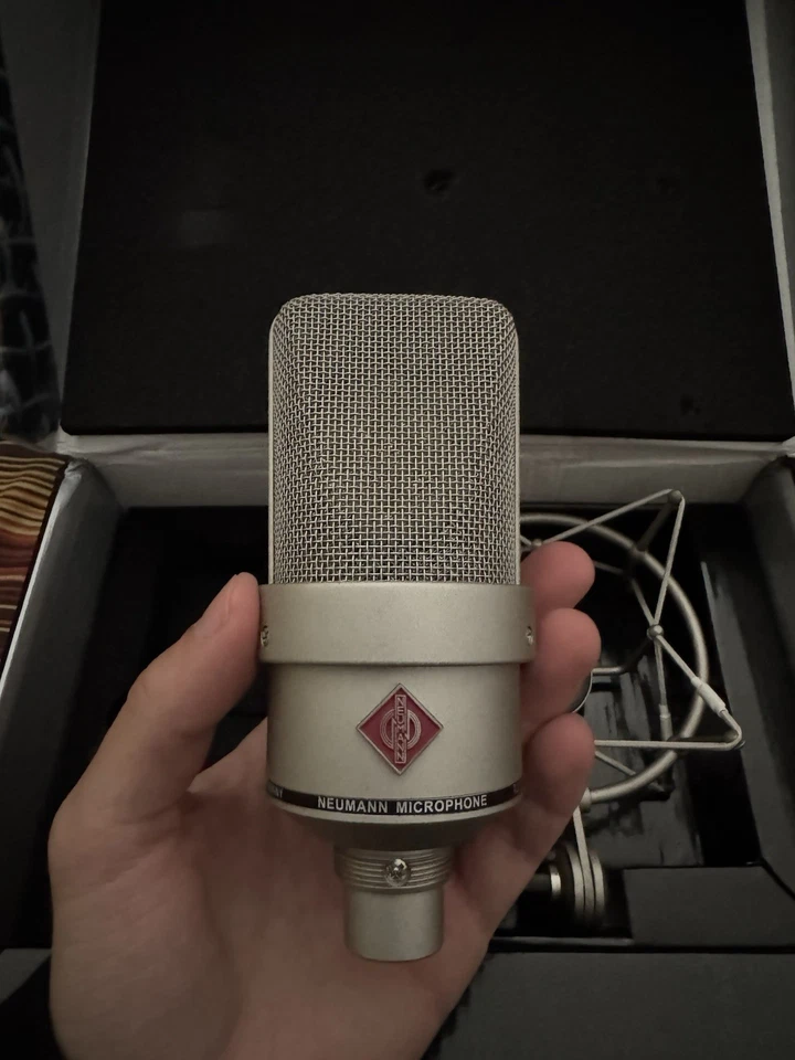 NEUMANN TLM103 STUDIO SET - Microfono a CONDENSATORE + SOSPENSIONE NEUMANN EA1 - Immagine 2 di 4