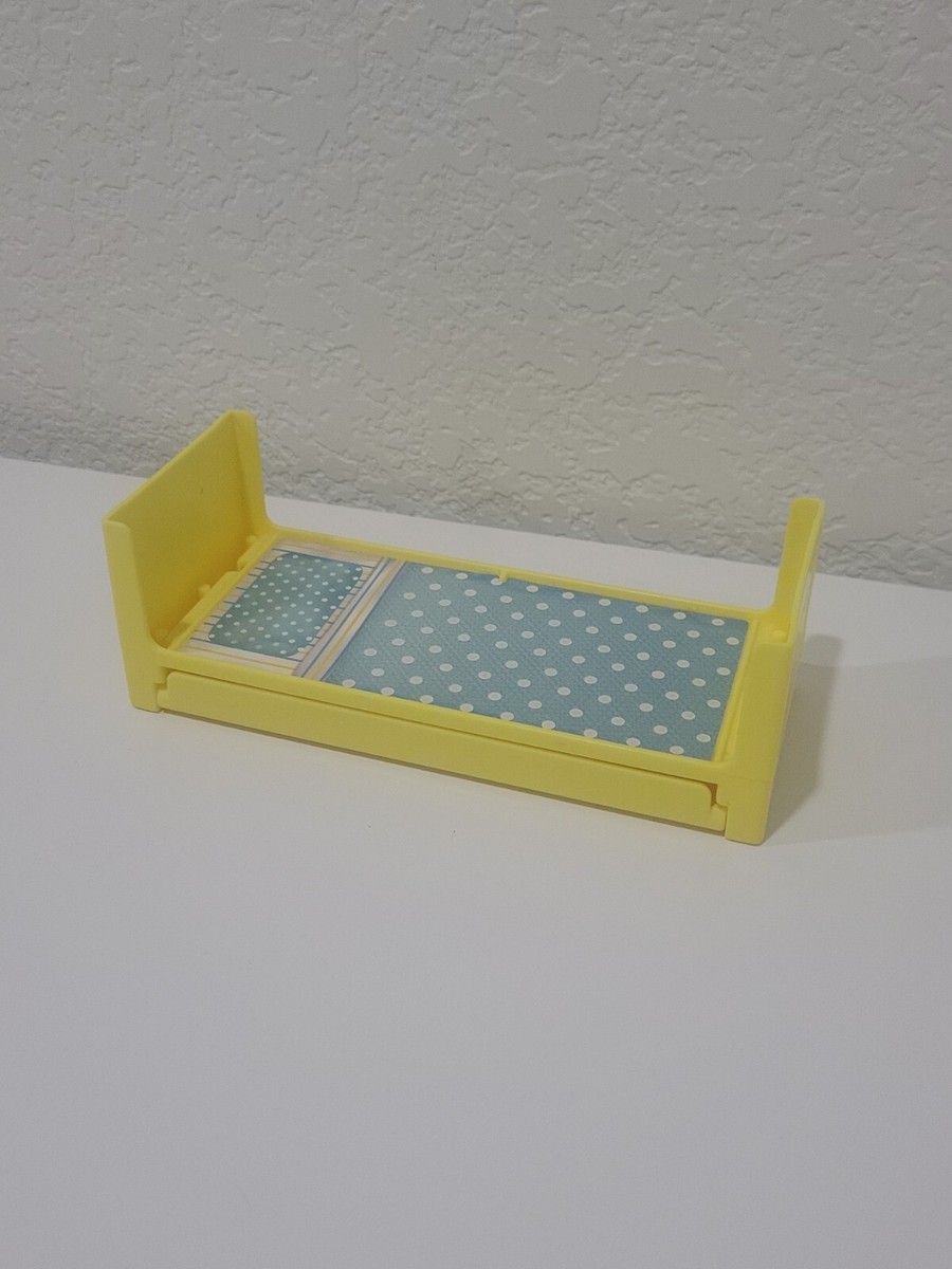 Barbie Dreamhouse Replacement Part Fhy73 Yellow Coffee Table/bed