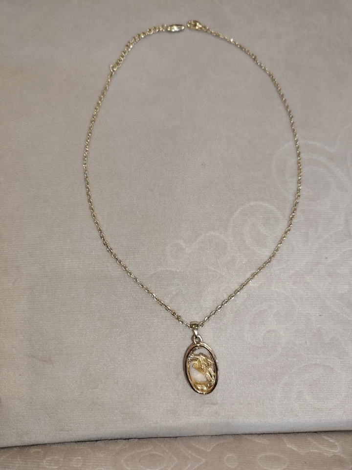 viennois collar color oro y piedra preciosa zafiro amarillo natural Foto 2 de 4