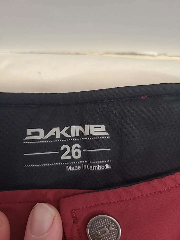 Dakine 26 Pantalones Cortos Ajustables Granate 86% Poliéster Foto 4 de 4