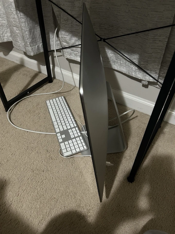 Apple iMac 21.5" A1418 (finales de 2013) i7-4770S 3.1GHz | 8GB | 1TB HDD SATA Foto 2 de 3