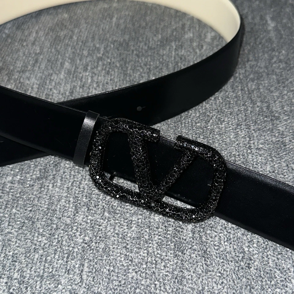 Valentino Garavani Reversible Belt With Black Studded Buckle Size 28-30 - Image 2 of 4