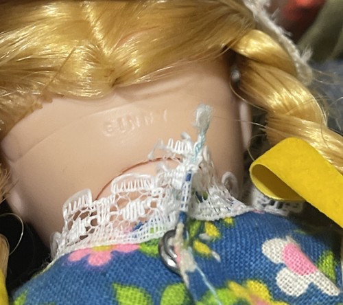 Lote de 13 muñecas étnicas Vogue Ginny y vintage de México Europa nativa Asia recuerdos - Imagen 23 de 23