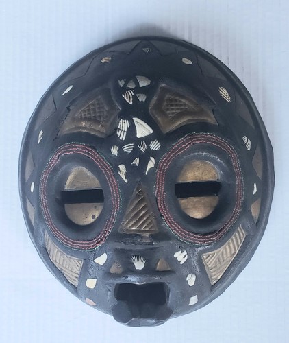  Vintage Ghana Ashanti Beaded Moon Mask Shells Brass Inlay Carved Oval Wood