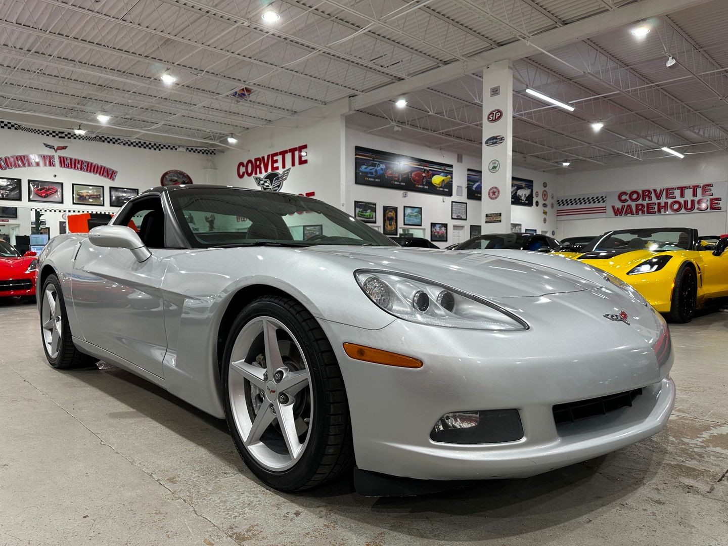 2012 [17U] Blade Silver Metallic Chevrolet Corvette   | C6 Corvette Photo 6