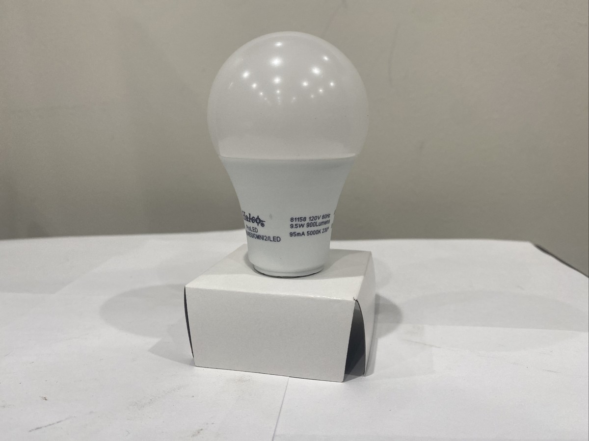 Halco Lighting Technologies 60-Watt Equivalent 9.5-Watt A19 Dimmable Energy Star LED Light Bulb Daylight 5000K 81158 Halco Lighting Technologies 60-Watt Equivalent 9.5-Watt A19 Dimmable Energy Star LED Light Bulb Daylight 5000K 81158