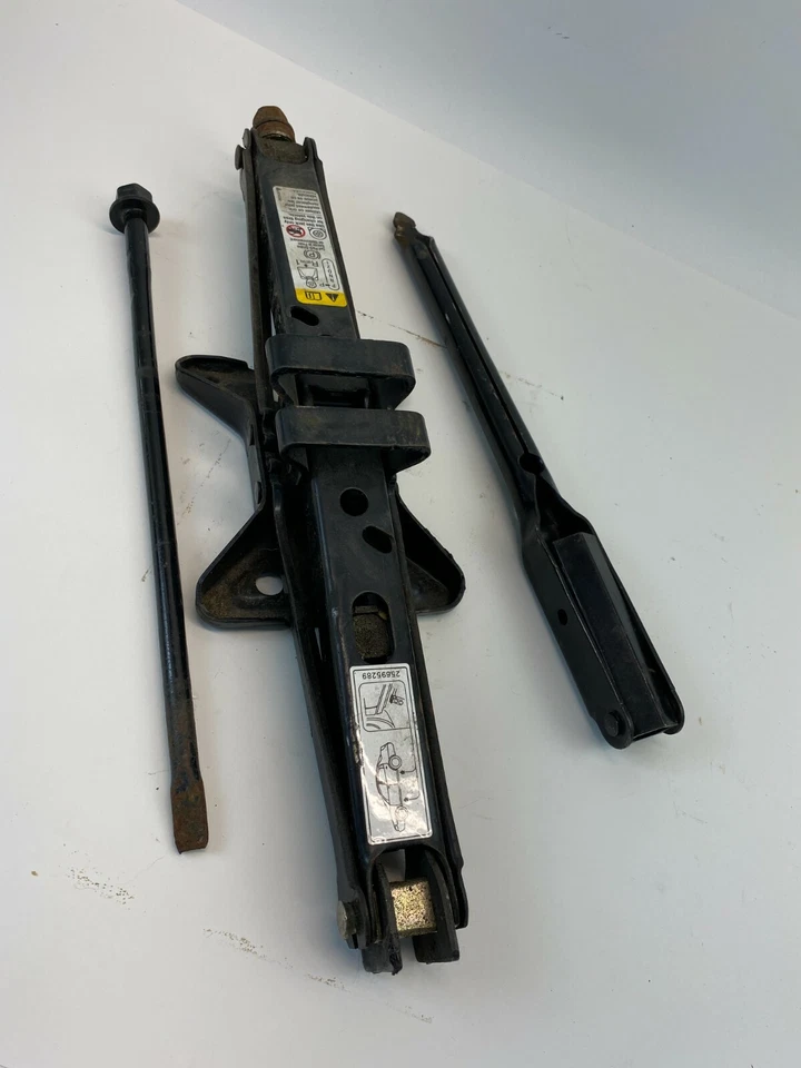 Juego de herramientas Saturn Relay 2005 2006 2007 neumático de repuesto gato de emergencia Foto 2 de 4