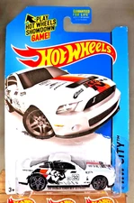 2015 Hot Wheels #11 HW City-HW Performance 10 FORD SHELBY GT500 White w/Gray Pr5