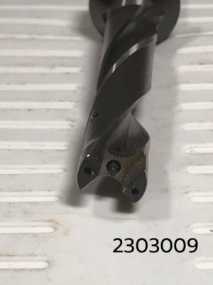 KSEM 0750 R5 SSF100 2460CLO New Package of 1 Kennametal Replaceable Tip Drill