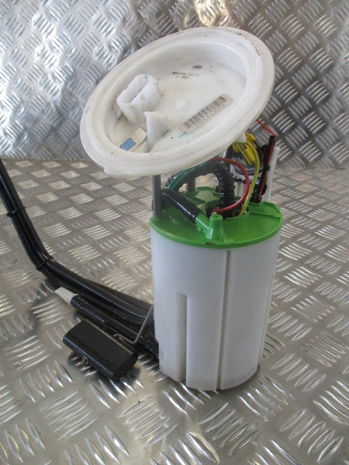 BMW E61 LCI 520D 0710 FUEL PUMP FUEL FEED PUMP SENDER UNIT IN TANK eBay