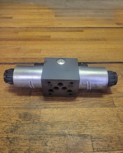 Elettrovalvola direzionale idraulica Rexroth 4WE10E31/CG24N9K4/V - Foto 7 di 7