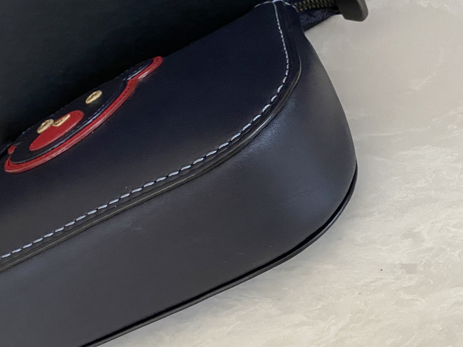 COACH BLUE LEATHER BEAR VARSITY PATCH TURNLOCK PO… - image 8