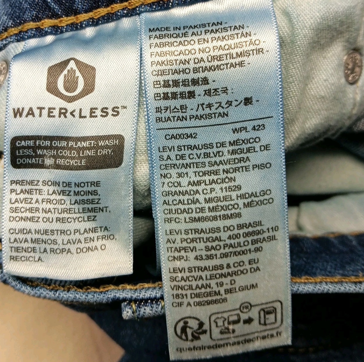 Levi's 511 Patchwork Jeans Dancing Bear 6 Women (… - image 14