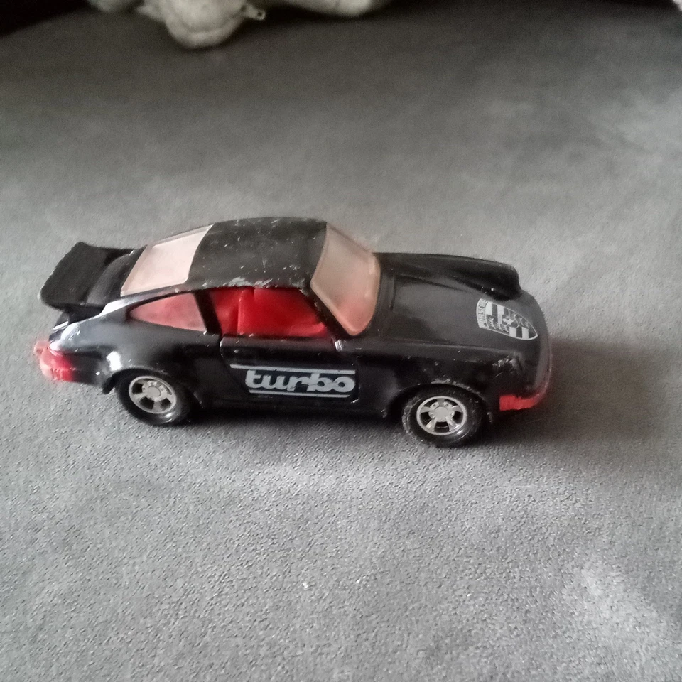 Черный Porsche Turbo Matchbox Super Kings K-70 - Изображение 4 из 4