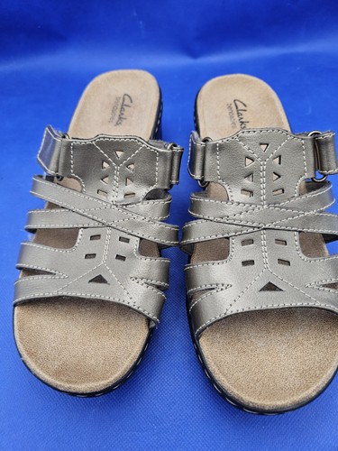 Clarks Bendables Damen-Sandalen Leder bronzefarben Größe 8,5 XW Slipper bequeme Pantoletten
