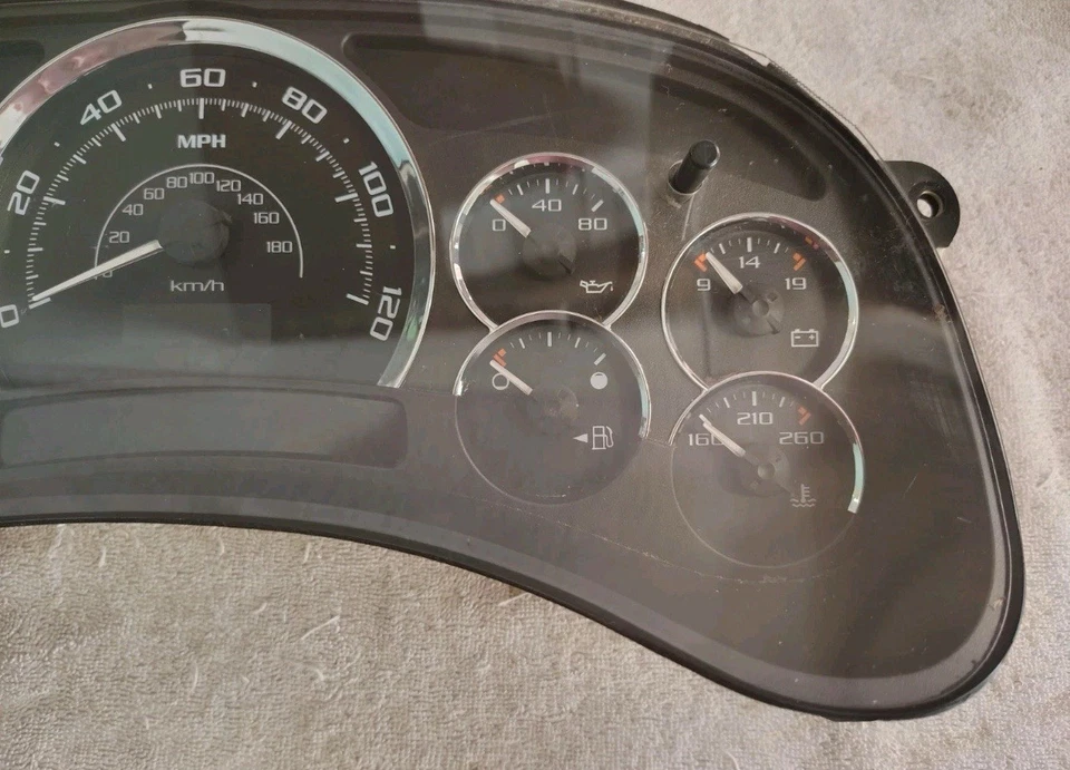 Cuadro de instrumentos Cadillac Escalade ESV EXT Platinum 2005-2006 165 k millas OEM Foto 4 de 4