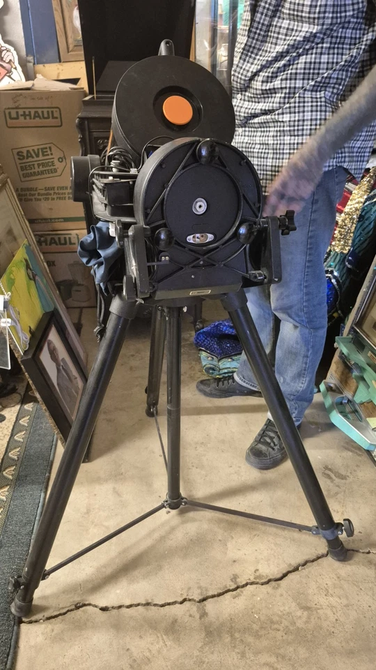 Celestron C8 8" f/10 SCT Teleskop mit Trippod Starbright Beschichtungen - Bild 4 von 4