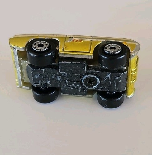 VTG Galoob Micro Machines 63 Ford Thunderbird Convertible Gold Classy Chromers - Picture 7 of 7
