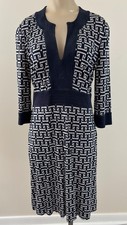 TORY BURCH Womens Medium Navy 100% Silk Monogram 3/4 Sleeve V-Neck Tunic Dress