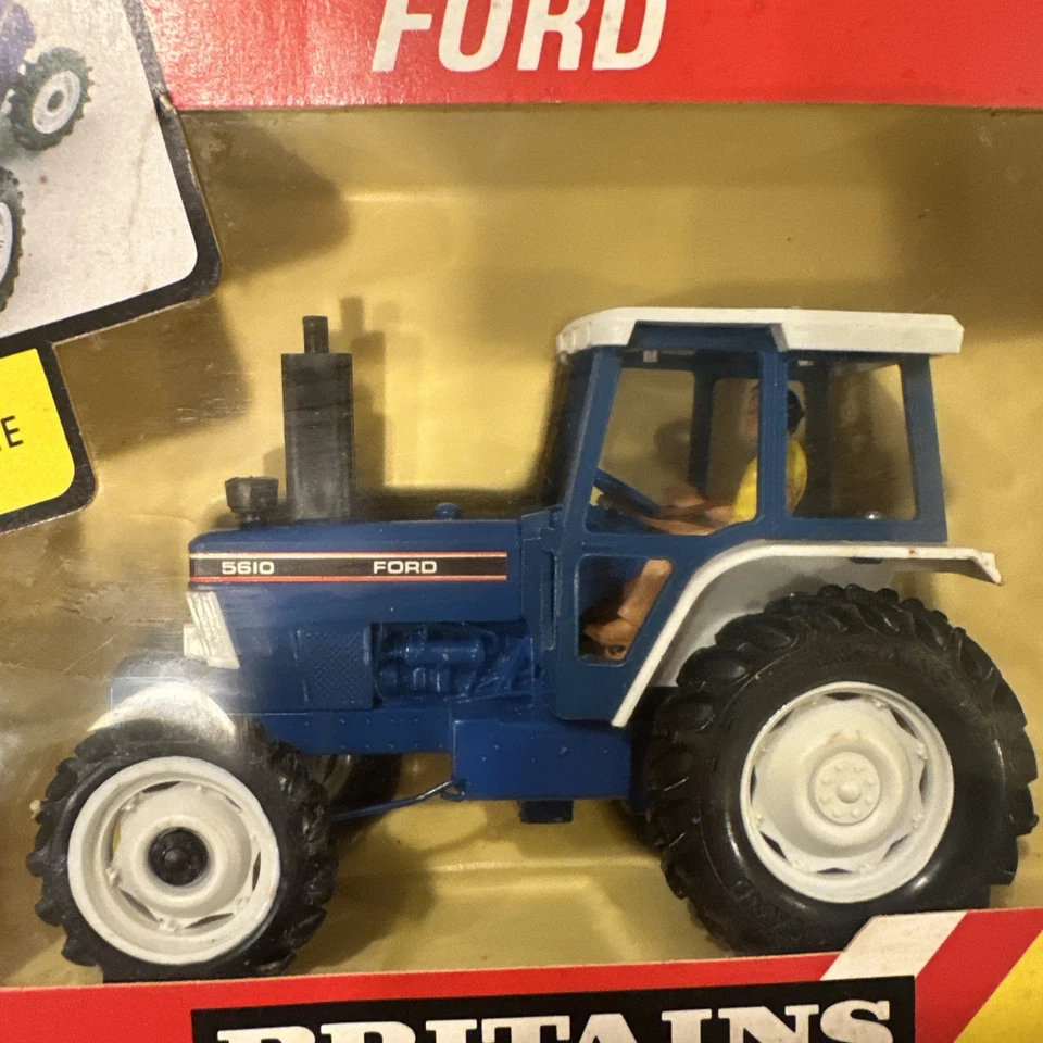 Vintage Britains Ford Tractor 5610 No 9527 1:32 Scale T20 - Image 3 of 4