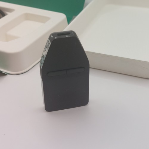 TREZOR SAFE 3 Passphrase & Secure Element Crypto Hardware Wallet - Cosmic Black. - Afbeelding 4 van 7