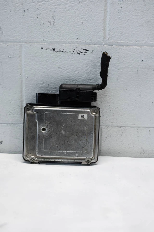 Volkswagen Tiguan 2015 motor CCTA módulo de computadora ECU ECM DME - 06J906027HE Foto 2 de 4