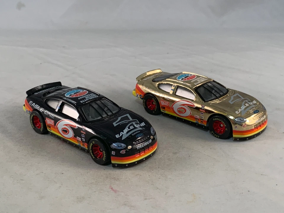 Mark Martin Eagle One Roush Racing Black & Gold Chrome 1:64 Scale 2 Car Set - Image 4 of 4