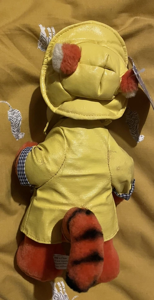 TIGGER IN A RAINCOAT 9” Soft Toy Winnie The Pooh - with Tags - Autumn winter  - Image 3 of 4