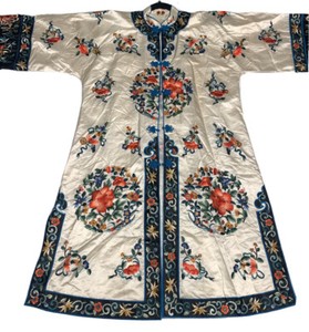 Antique 1920s Pearl White Chinese Silk Satin Hand Embroidered Kimono Floral Robe