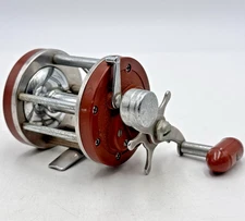 Eagle claw 502 level, wind, fishing reel Wright & McGill Baitcaster Japan Vtg