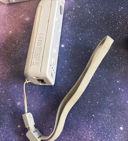 Nintendo Wii Console Lot (RVL-001) w/ Wiimote & Sensor Bar , Cables  (White)
