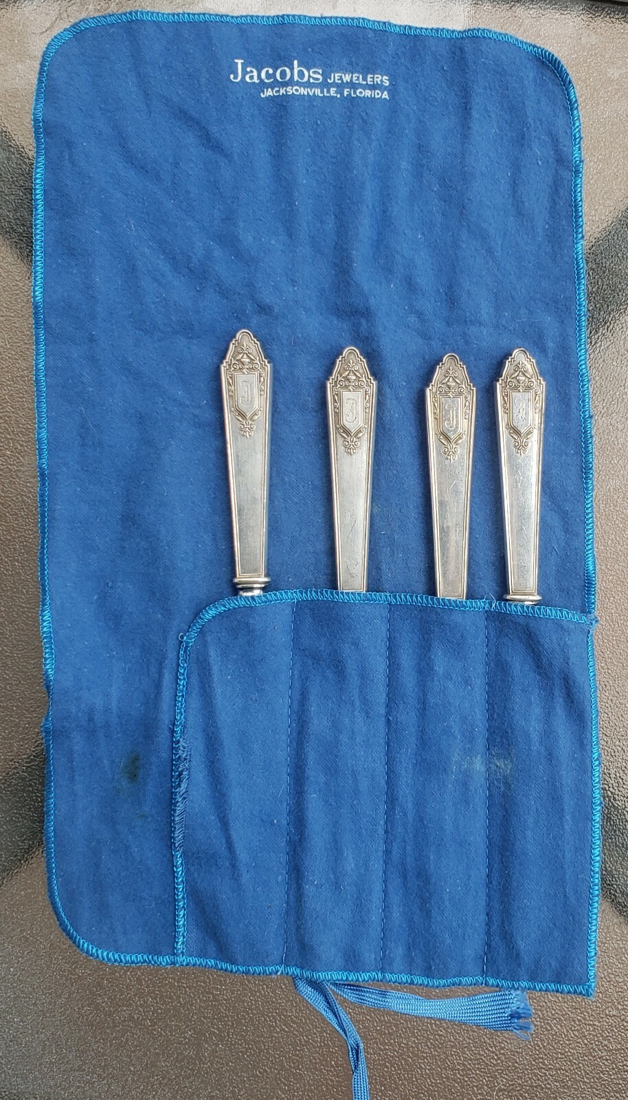 Picture 1 of 8