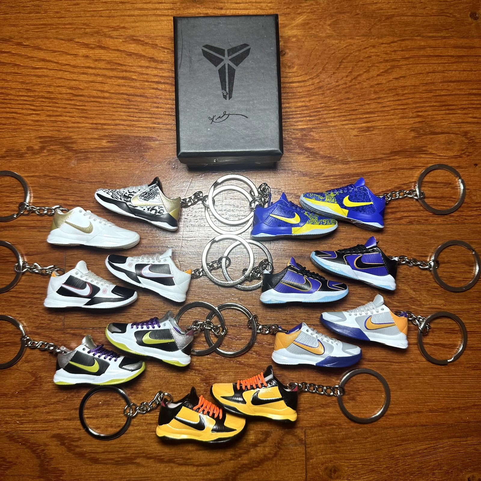 Porte clés et boîte à chaussures Nike Kobe 3D Mini Sneaker option vendeur US