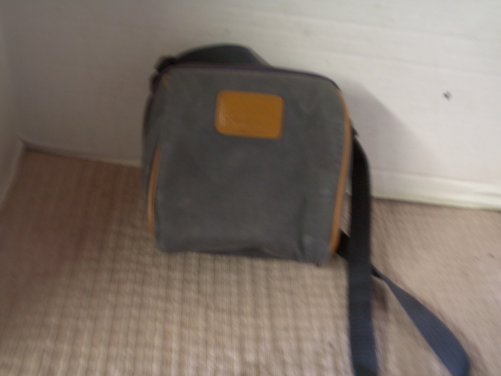 Picture 1 of 2