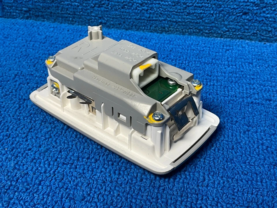 LEXUS GS350 GS450H 2013-2015 LUZ DOMO TRASERA IZQUIERDA OEM Foto 4 de 4